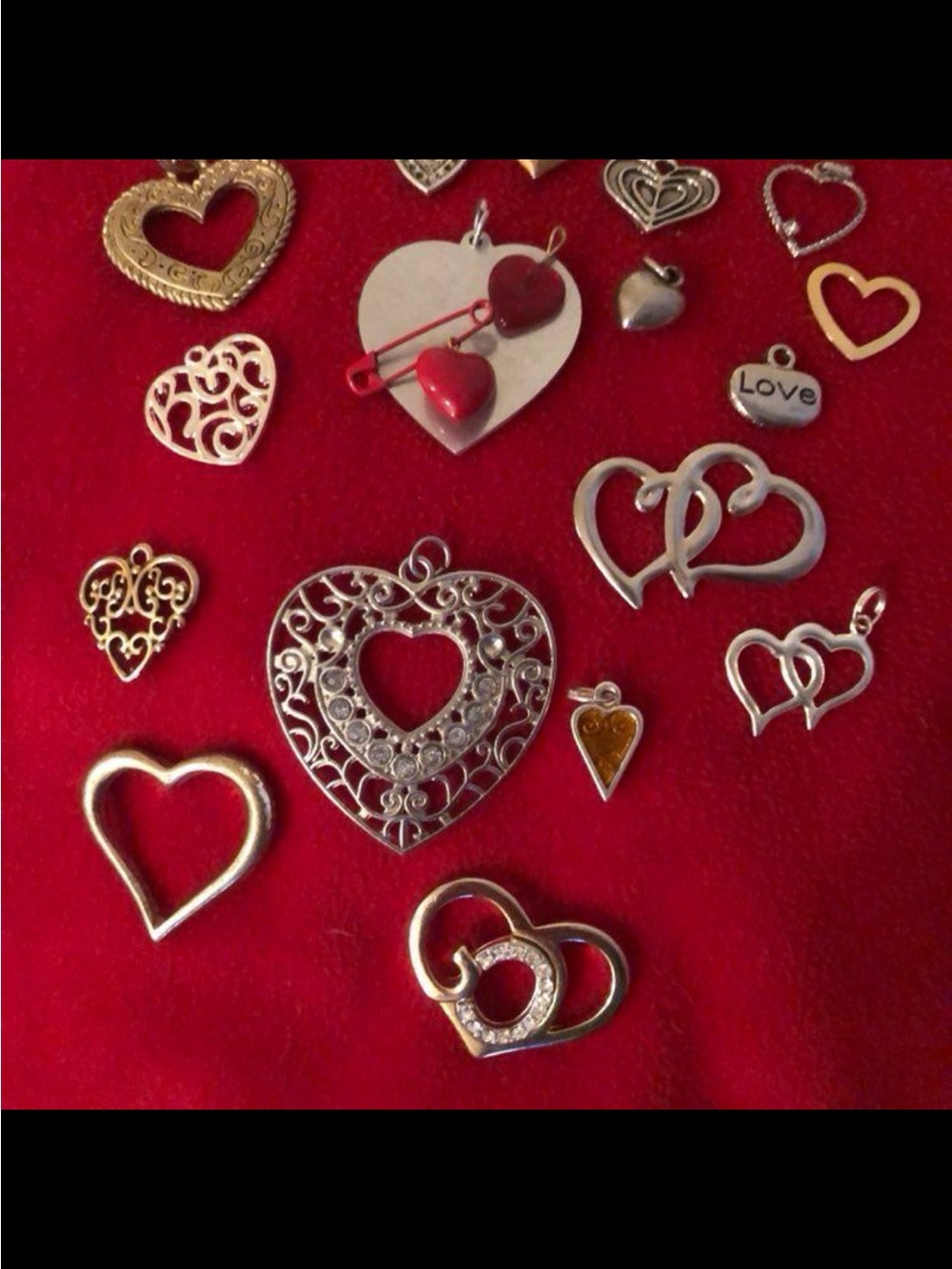 Re-Sellers Bundle of Heart Shaped Pendants 20+ pieces GUC - Picture 3 of 4